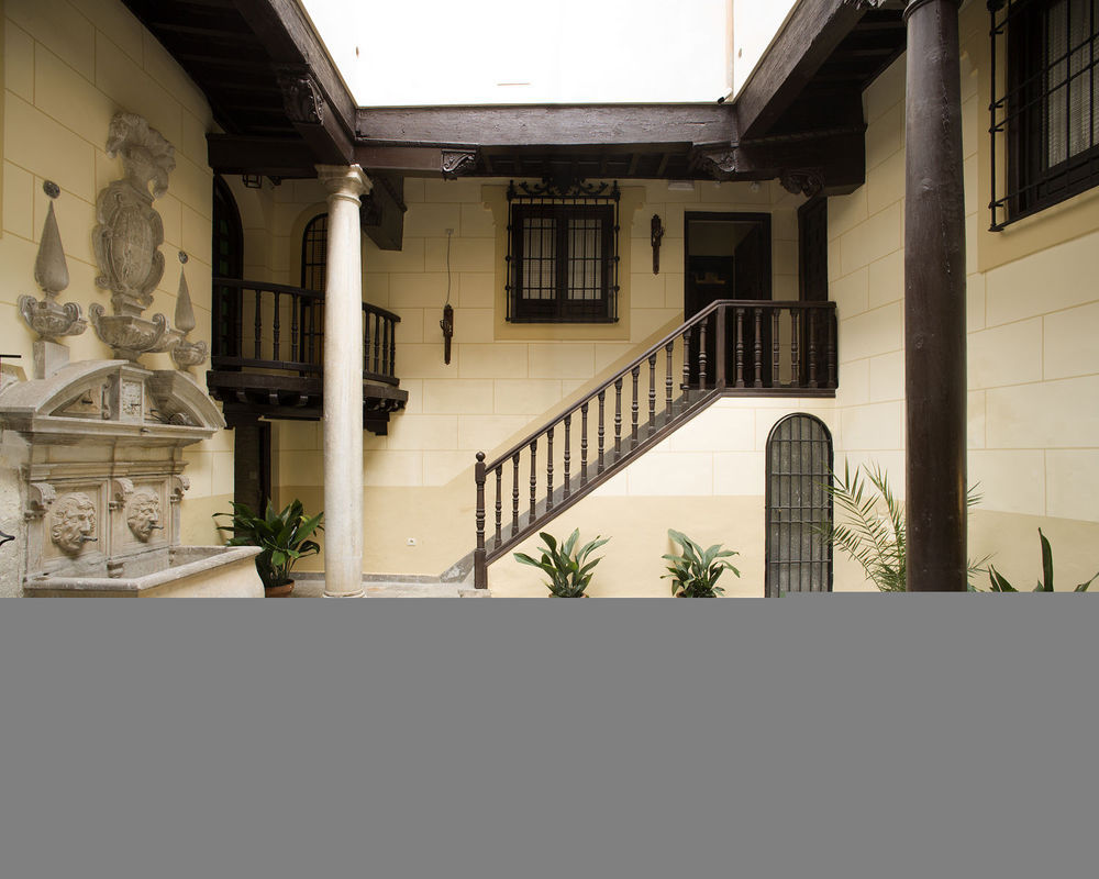 Palacio De Mariana Pineda Granada Exterior photo